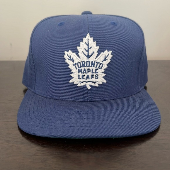 Toronto Maple Leafs Mitchell & Ness Snapback - Picture 1 of 5
